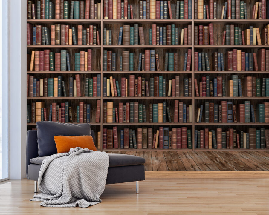 Велика книжкова полиця з великою кількістю книг
