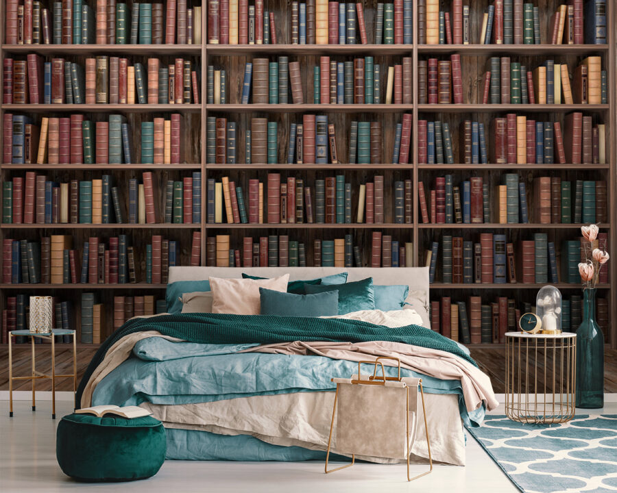 Велика книжкова полиця з великою кількістю книг