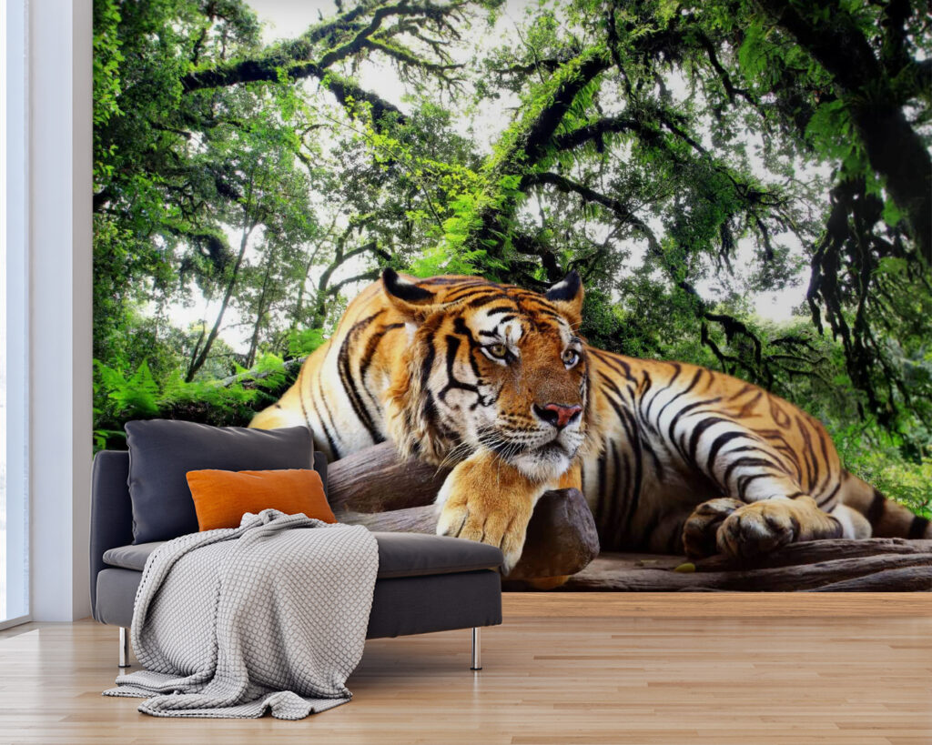 u57805pig25 1024x819 - Тигр лежить на колоді - tegory