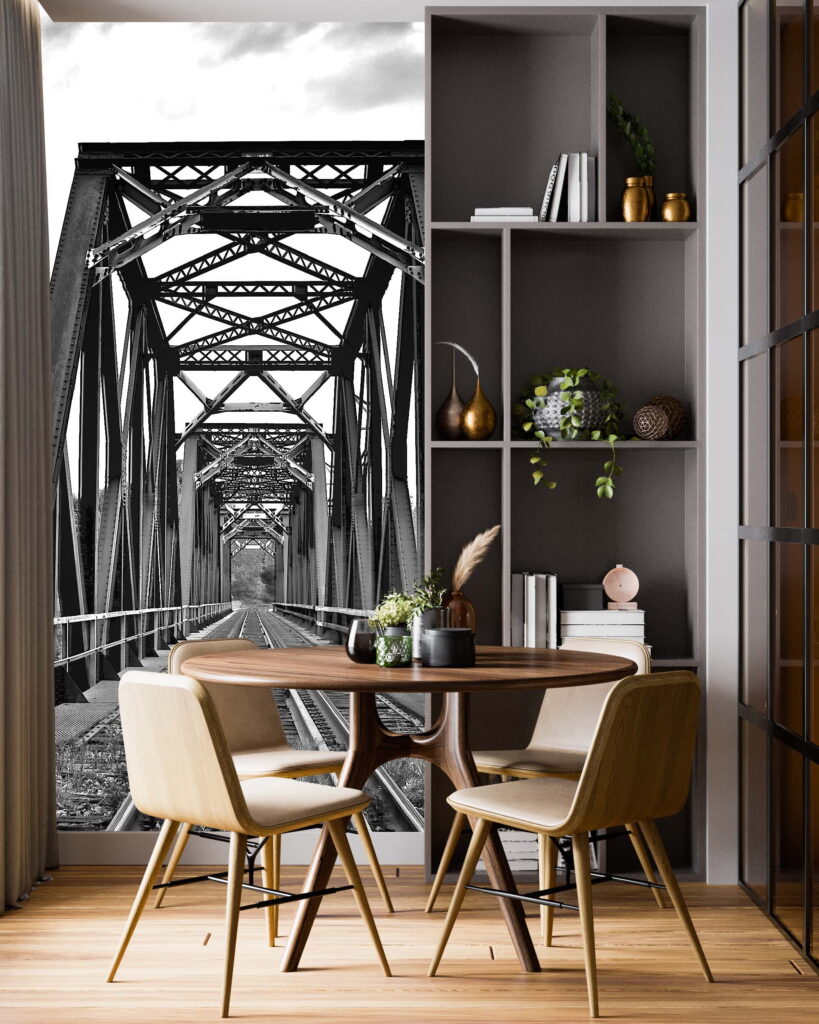 u54737pik1 819x1024 - Залізничні колії проходять через міст - tegory