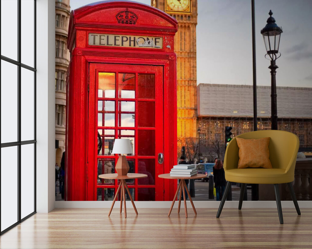 Червона телефонна будка в місті u53593pig3 1024x819 - Червона телефонна будка в місті - tegory