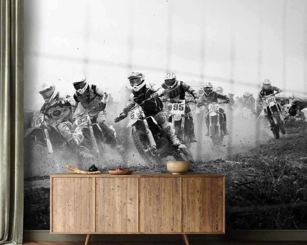 u26548pig21m 1024x819 - Група людей на ґрунтових велосипедах - tegory