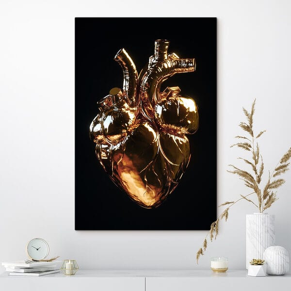 Heart sculpture reflecting inner beauty Heart sculpture reflecting inner beauty