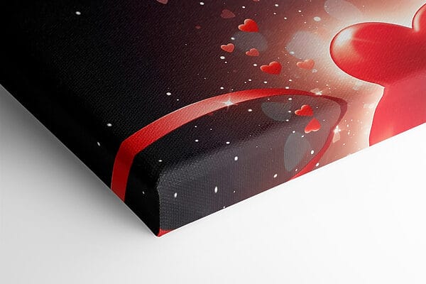 Два серця з червоними стрічками та вогниками Два серця з червоними стрічками та вогниками
