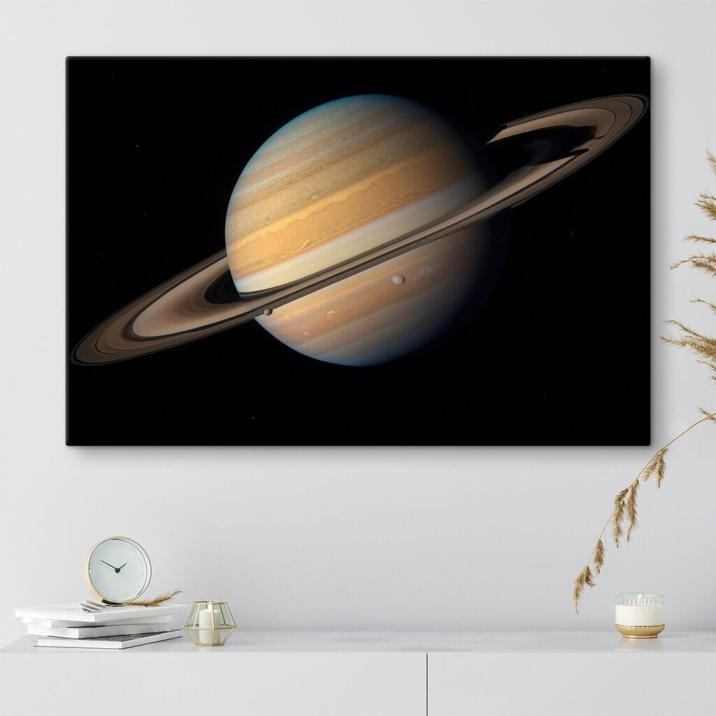 Planet with rings around it Planet with rings around it