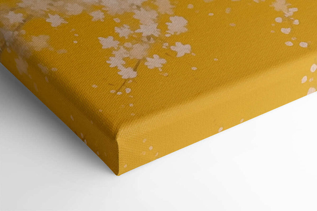 Tree with white flowers on it