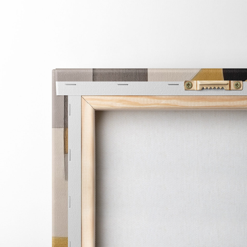 Dynamic shapes in monochrome harmony