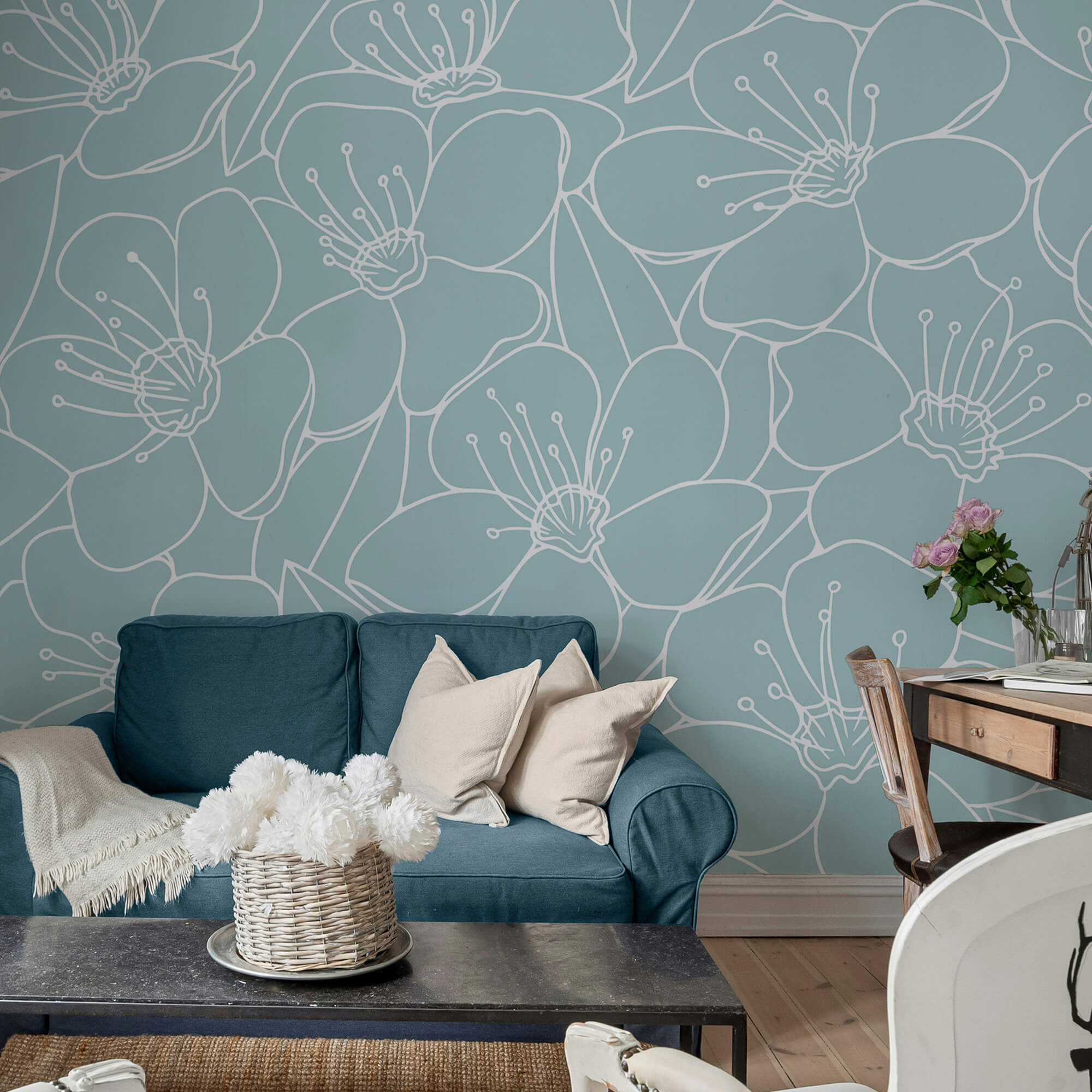 Візерунок квітів на синьому тлі