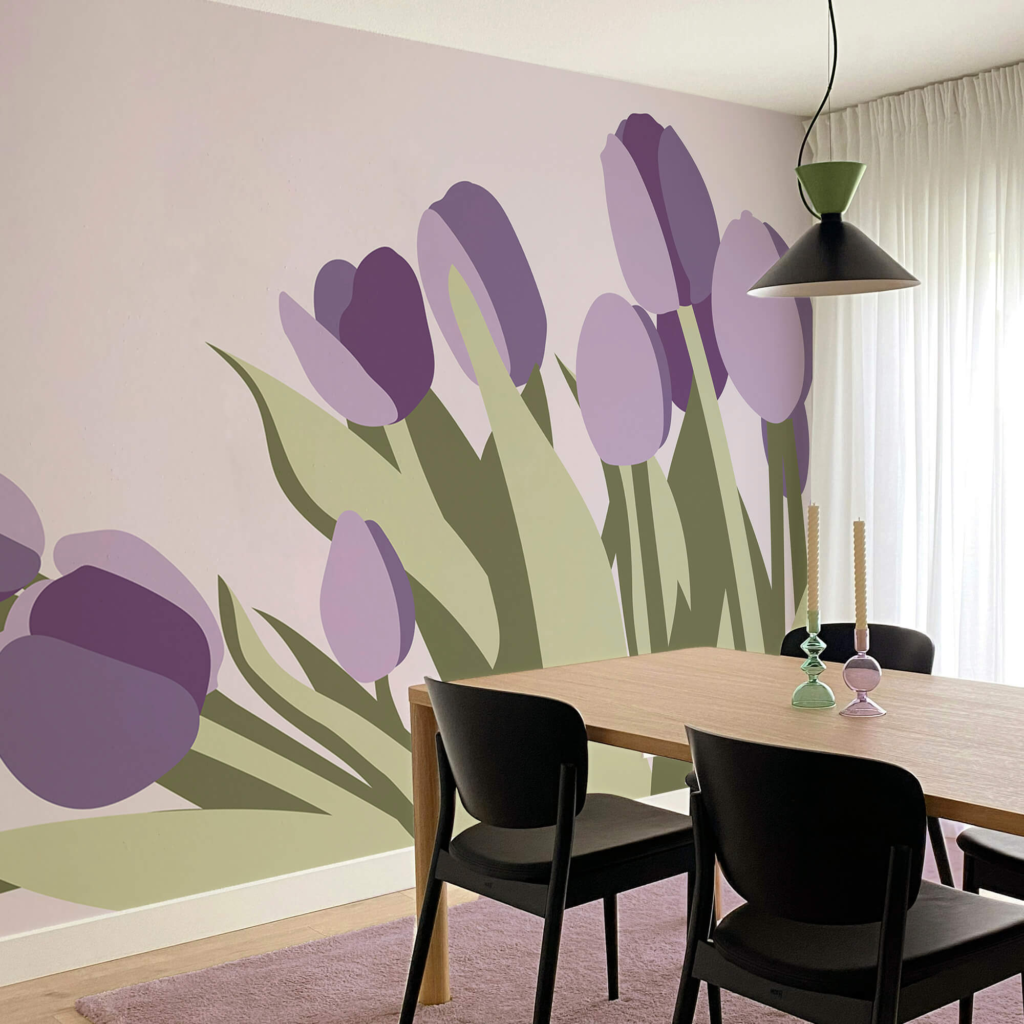 Букет фіолетових тюльпанів