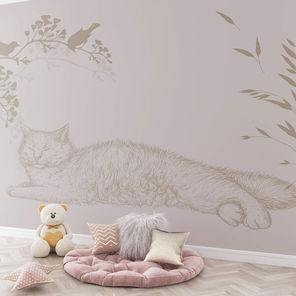 Кіт лежить на гілці дерева