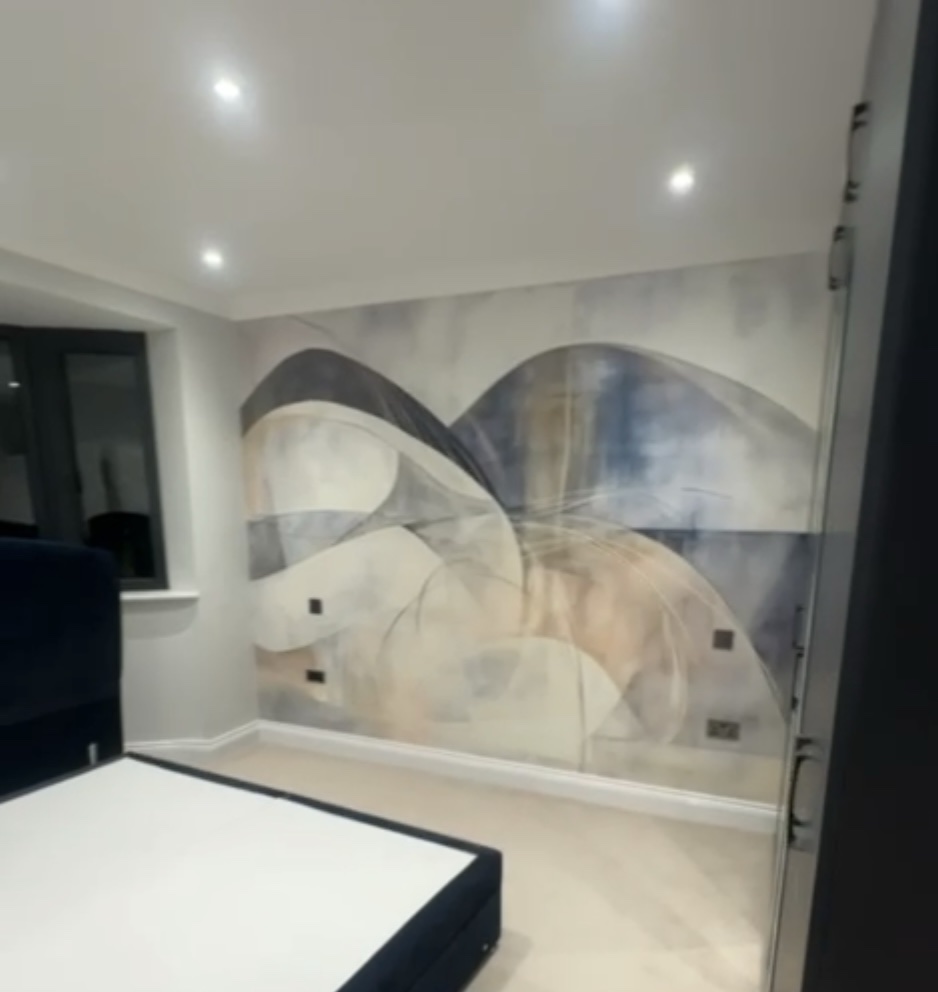 Зображення #1 від Christina