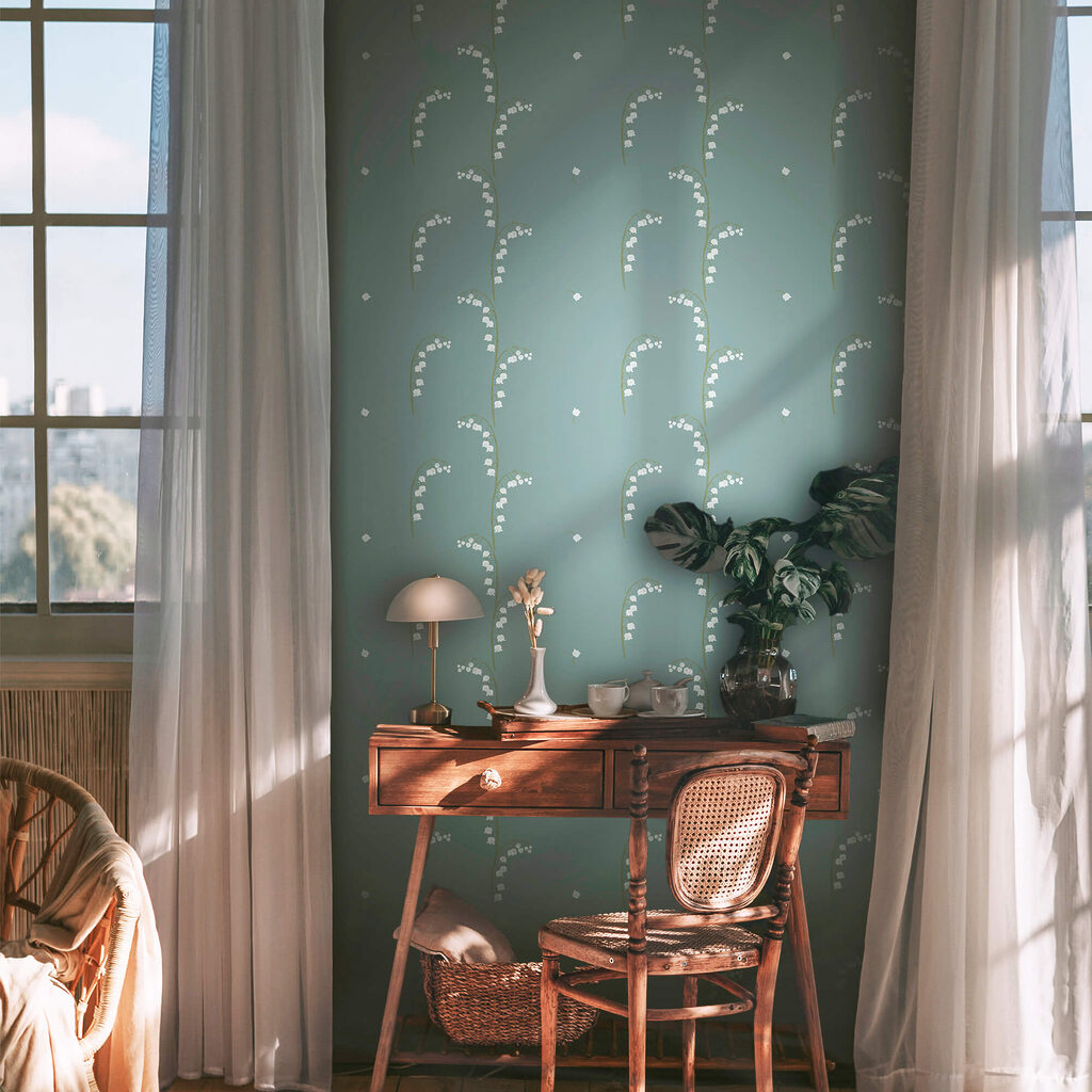 Візерунок з білих квітів на синьому тлі