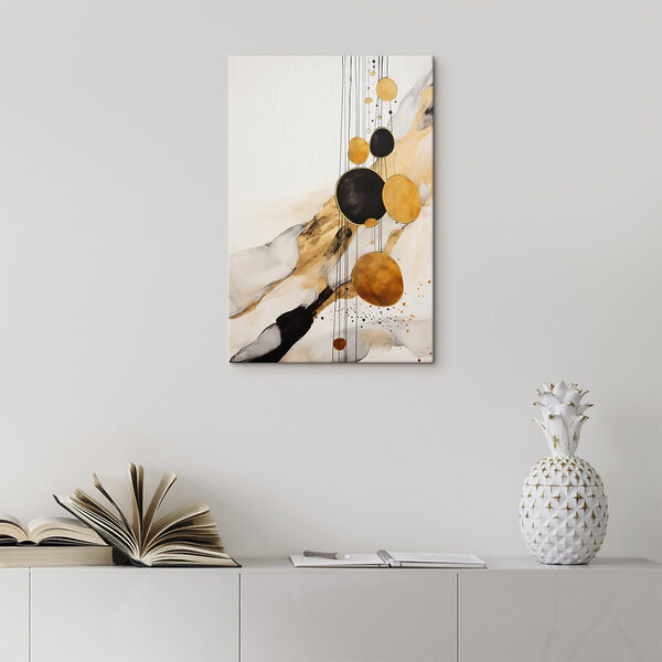 Dynamic shapes in striking contrast