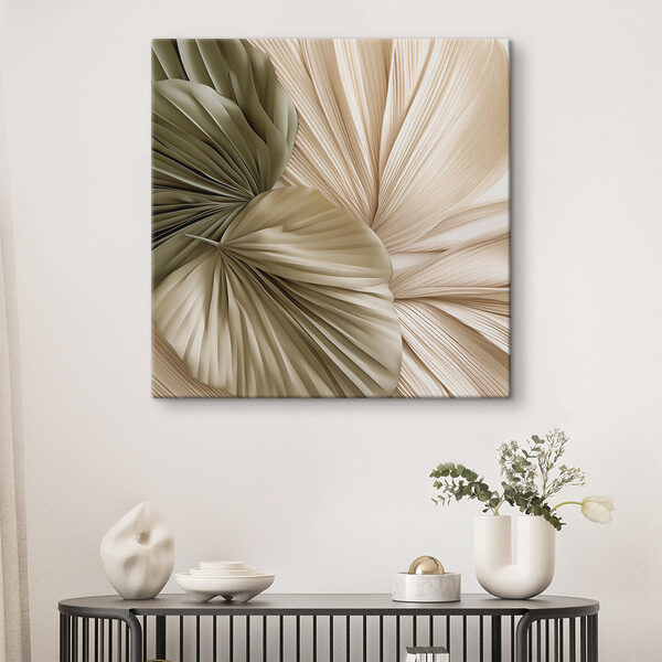 Elegant folds of natural forms