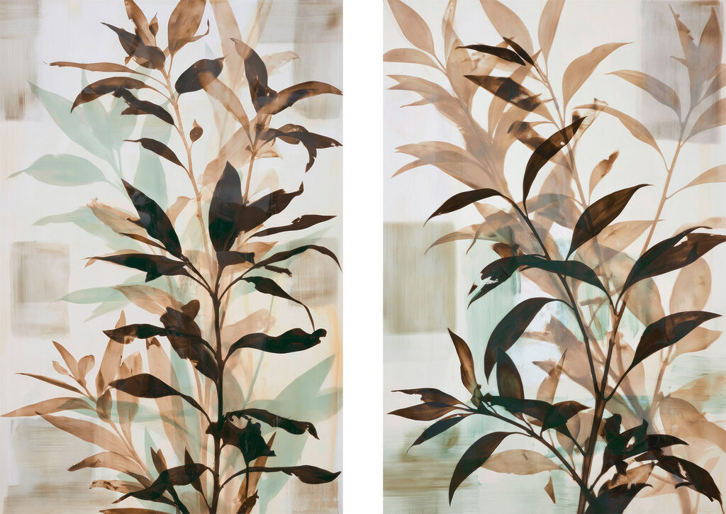- Elegant foliage in soft hues