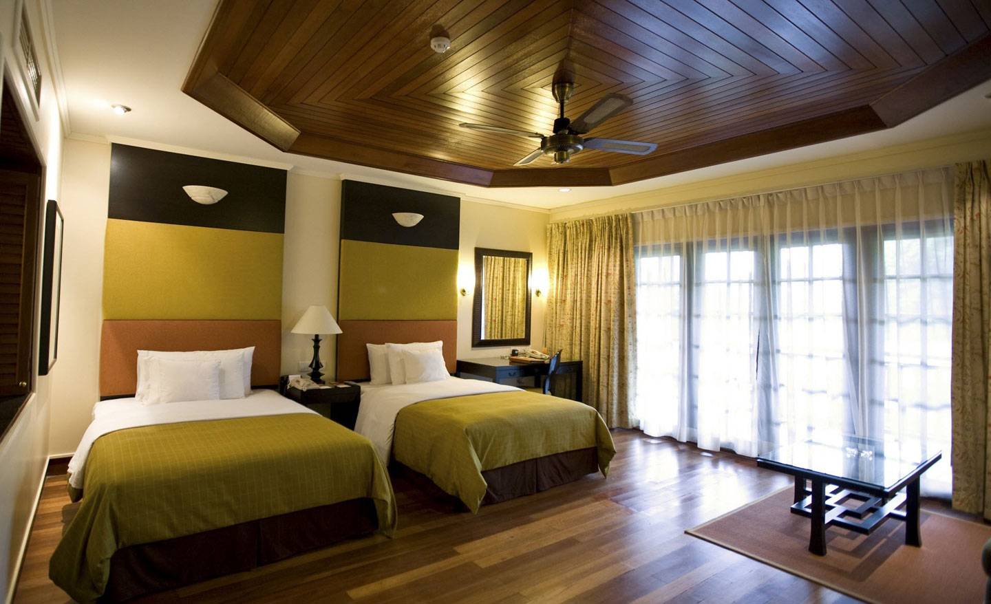 Креативне оформлення стелі