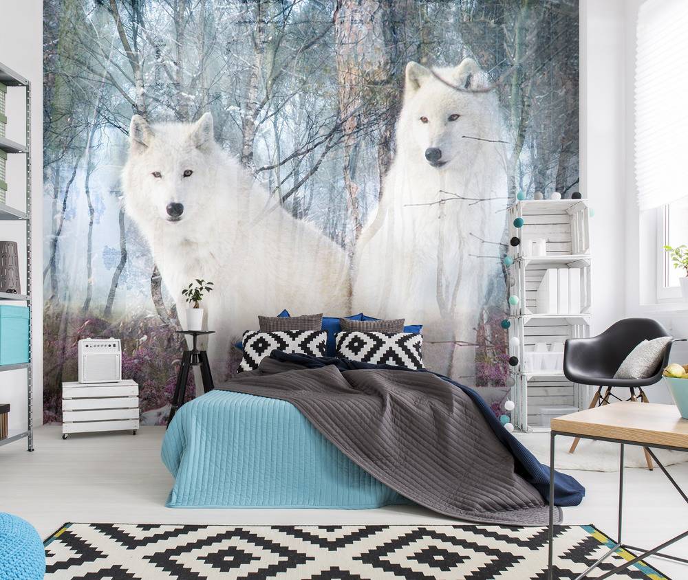 шпалери вовк в інтер'єрі спальні