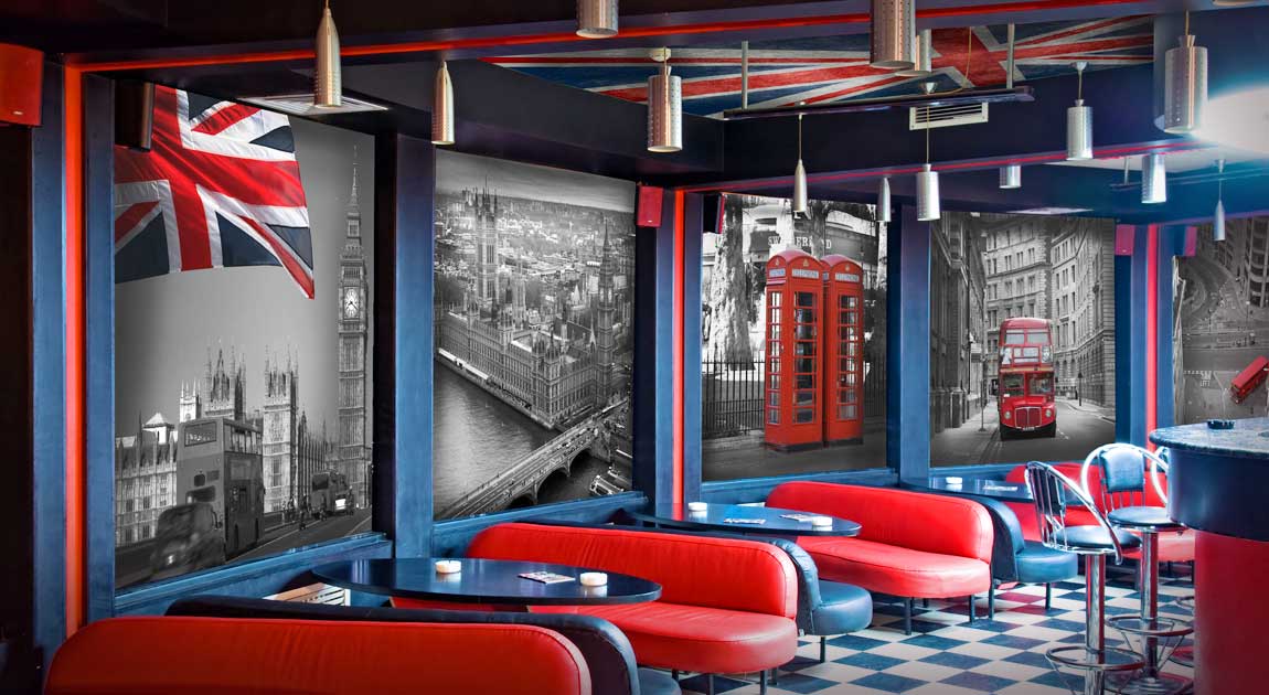 Цікавий дизайн бару з фотошпалерами